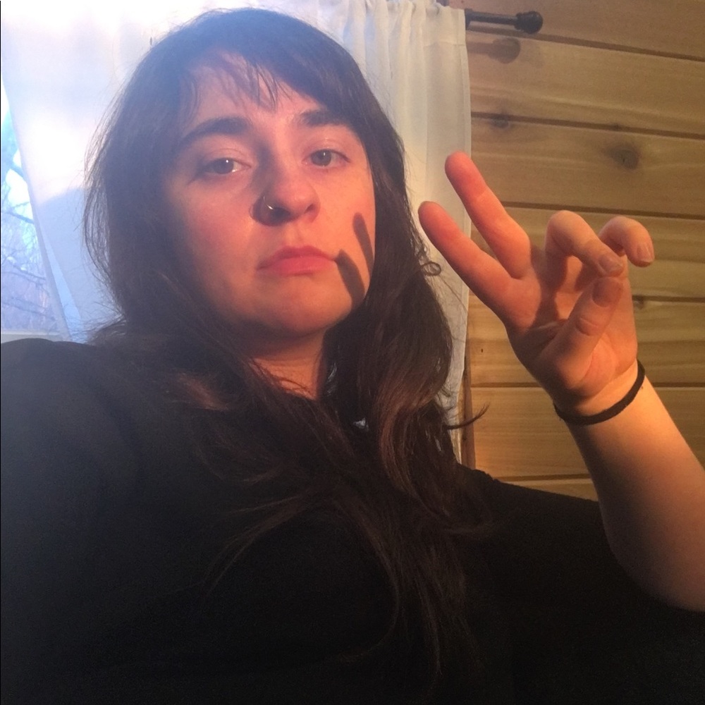 Meet your Posher, Megan